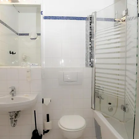 מלון Western Comfort Business Duesseldorf-neuss 4*